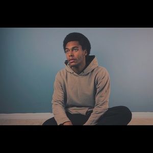 Meet your Posher, Raymond